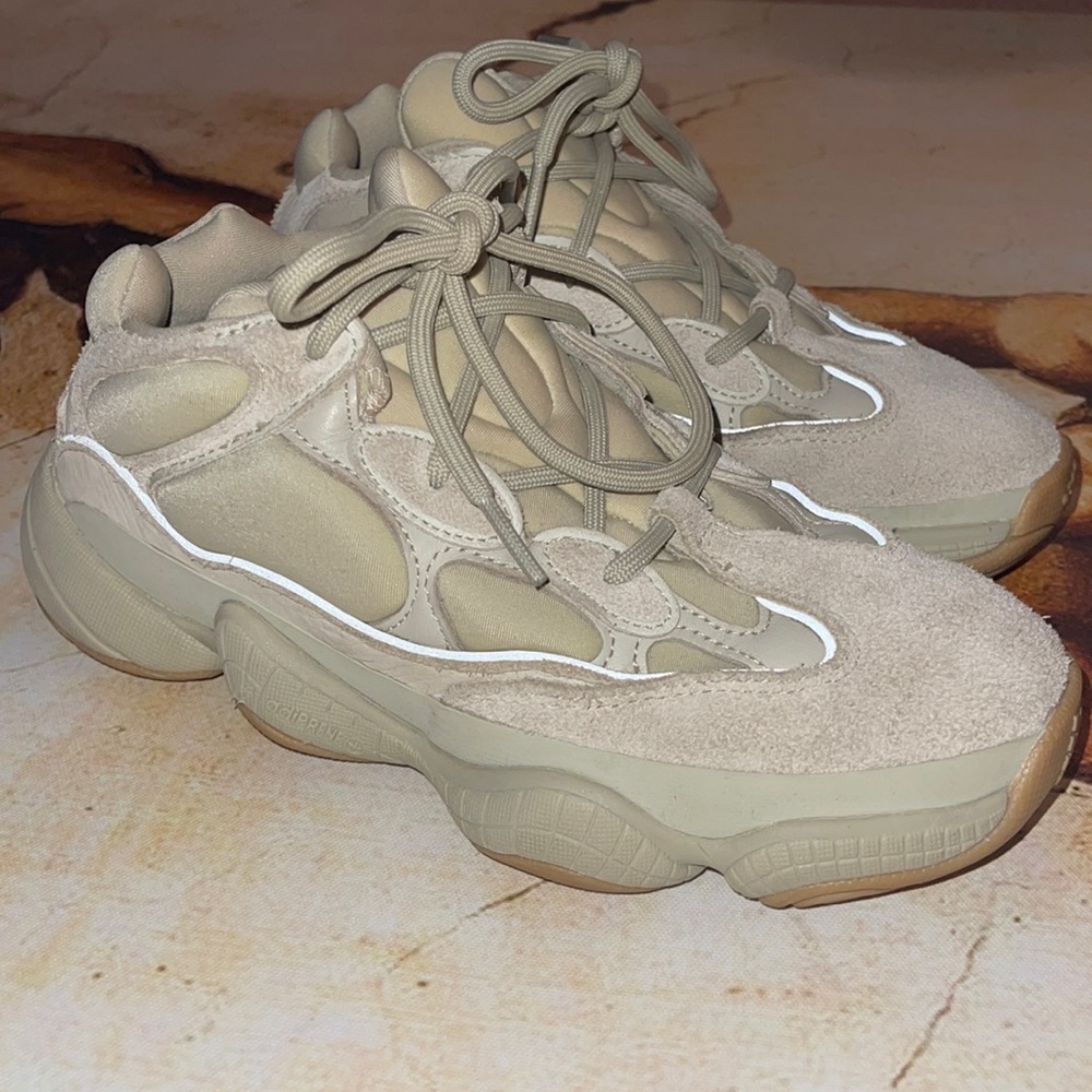 YEEZY 500